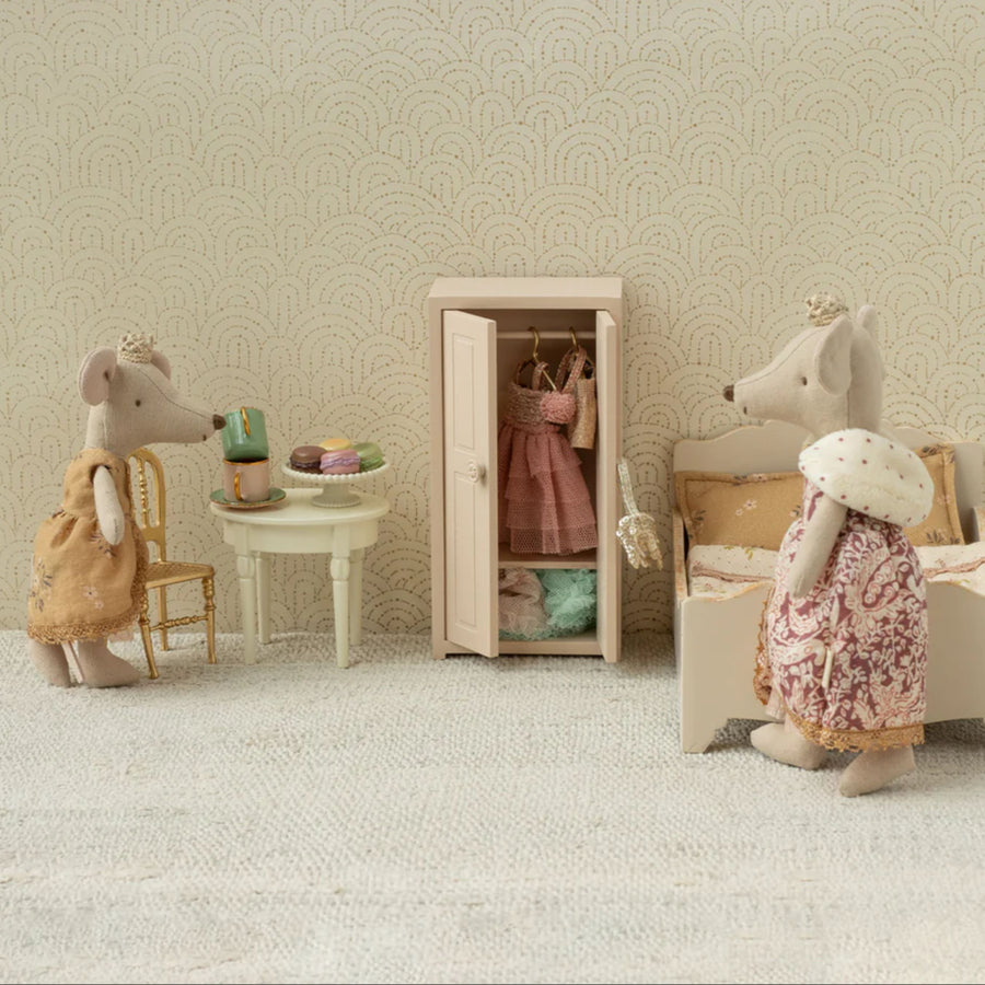 PRE-ORDER Maileg Queen Mouse (Mum)