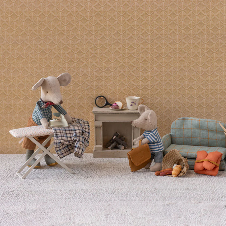 PRE-ORDER Maileg Clothing Set (Grandad Mouse)