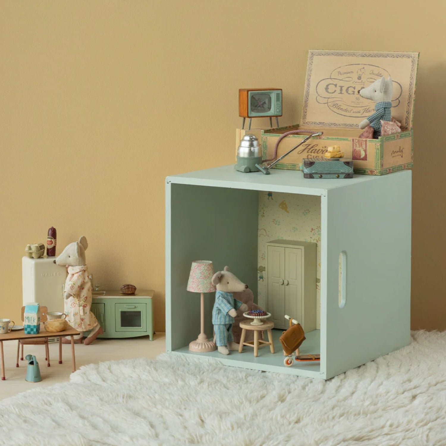 Maileg Mice in Cigarbox (Grandma & Grandpa) - NEW 2026