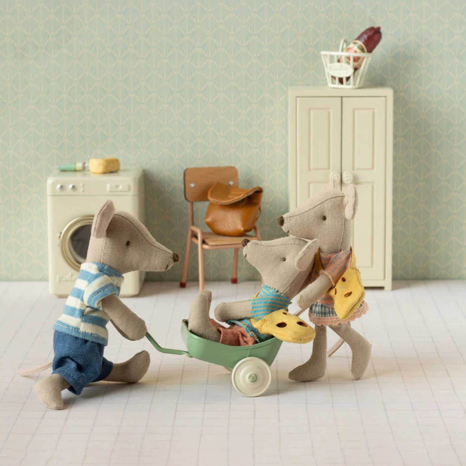Maileg Tricycle Mouse - Brown (Big Brother)