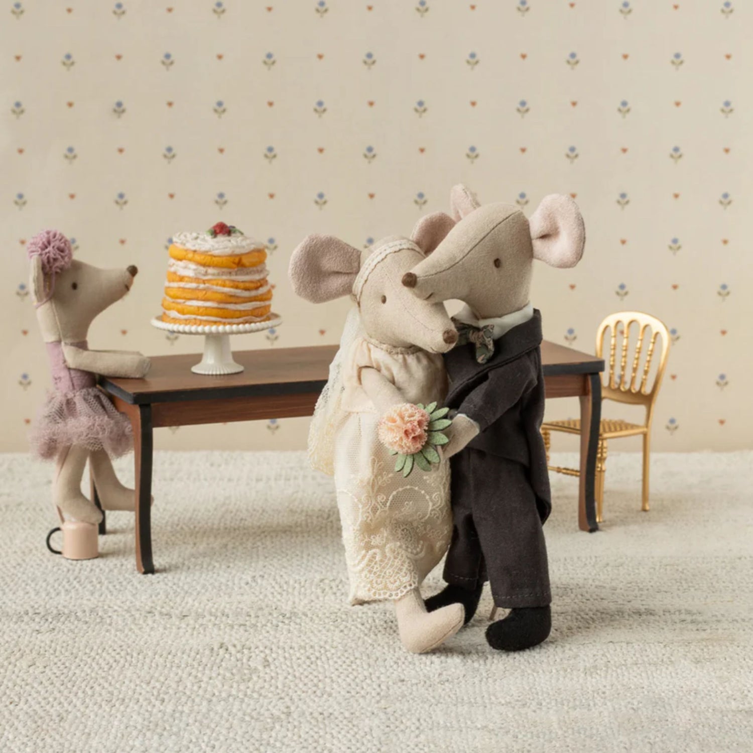 Maileg Wedding Suit Clothes Set (Dad Mouse)