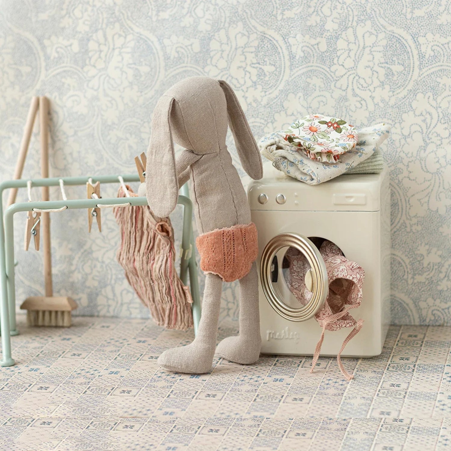 Maileg Washing Machine (Miniature)