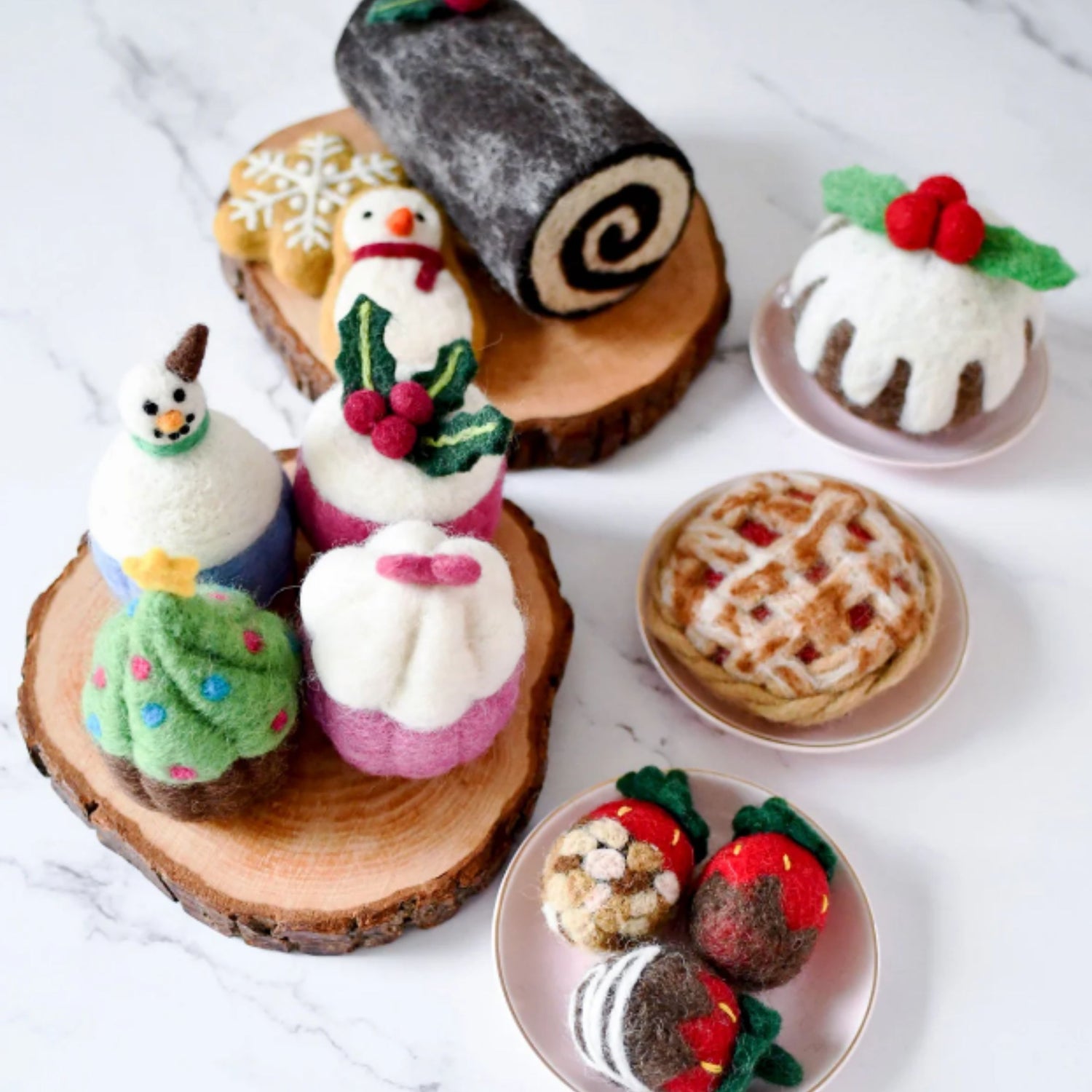 Felt Holly Berry Christmas Cupcake | Play Food