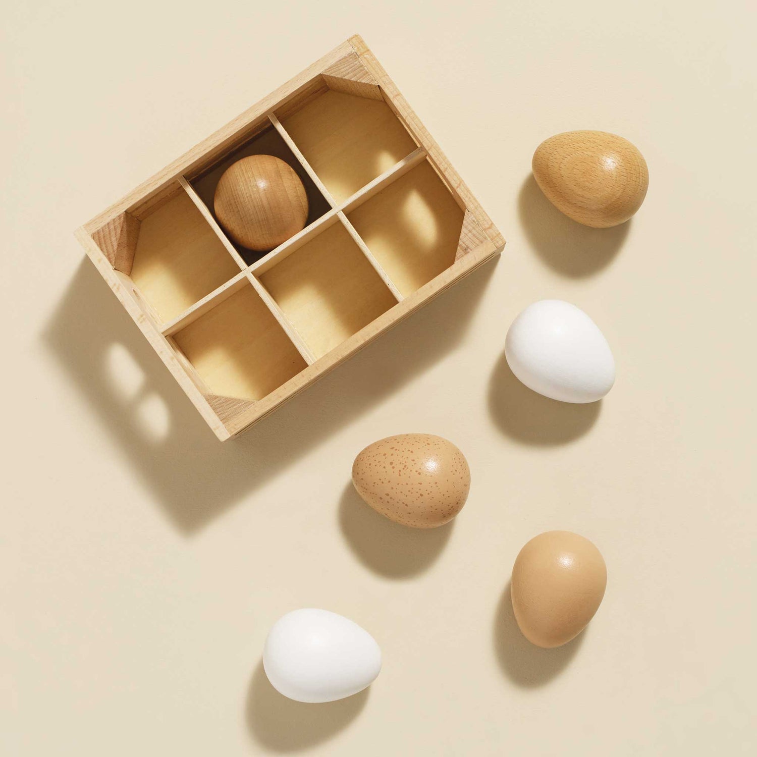 Wooden Toy Farm Eggs In Market Crate