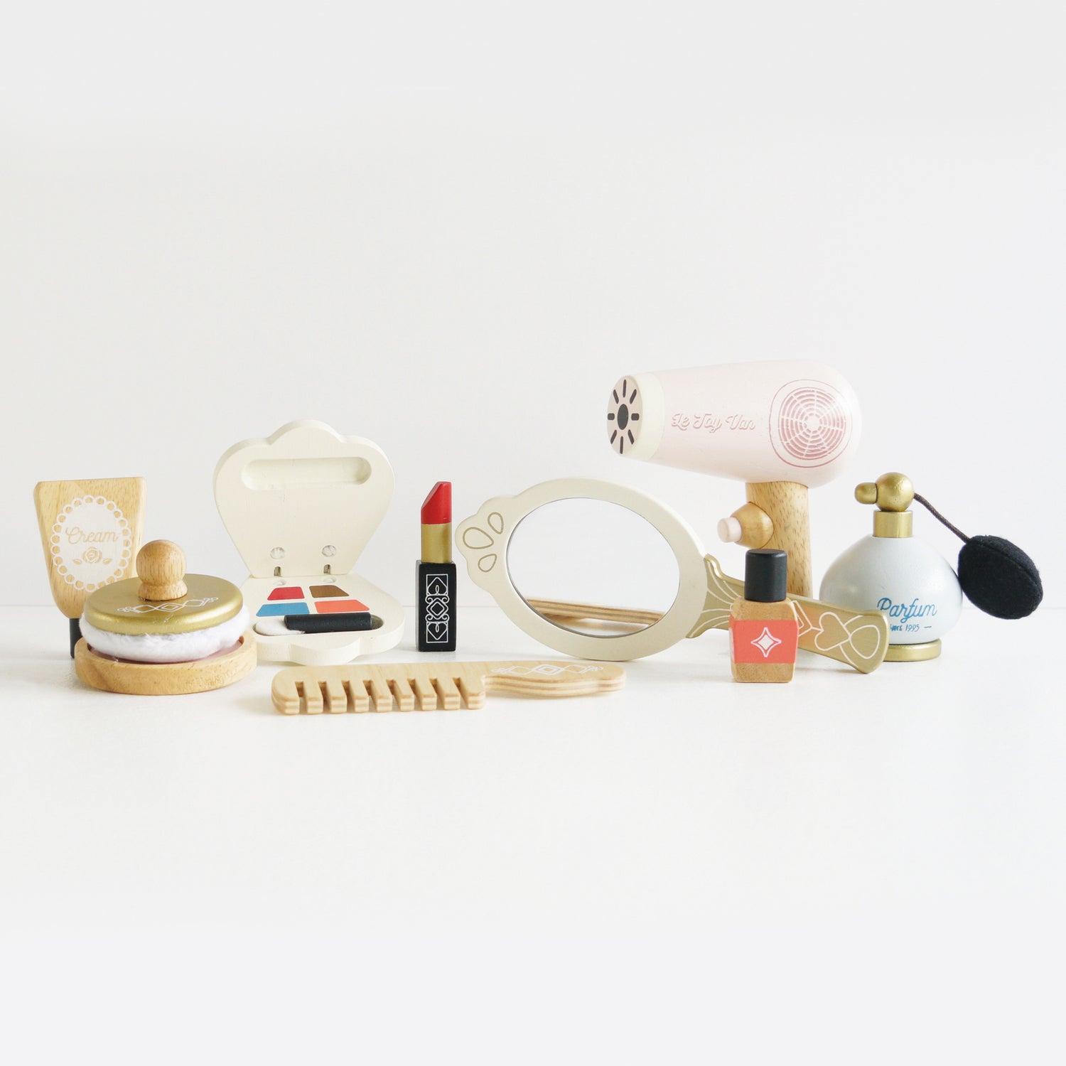 Vanity Star Wooden Beauty Roleplay Kit