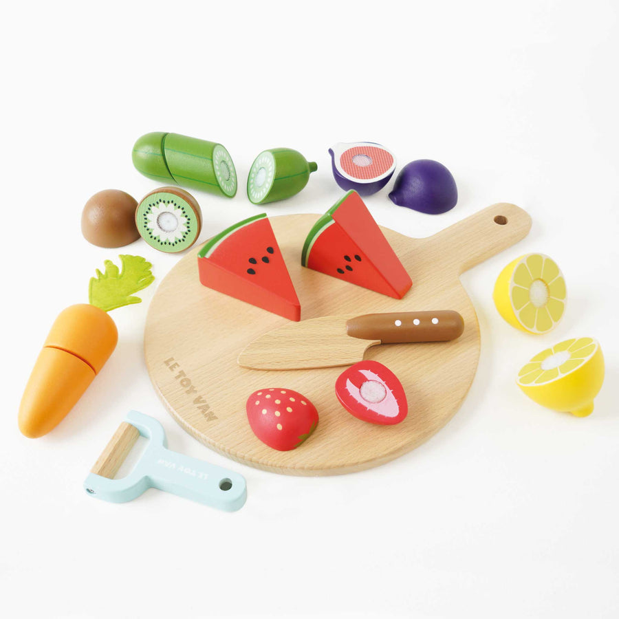 Wooden Chopping Board & Sliceable Play Food