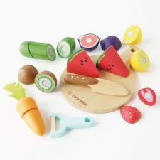Wooden Chopping Board & Sliceable Play Food